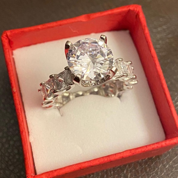 Ring Silver Plated Very Beautiful - Picture 2 of 4